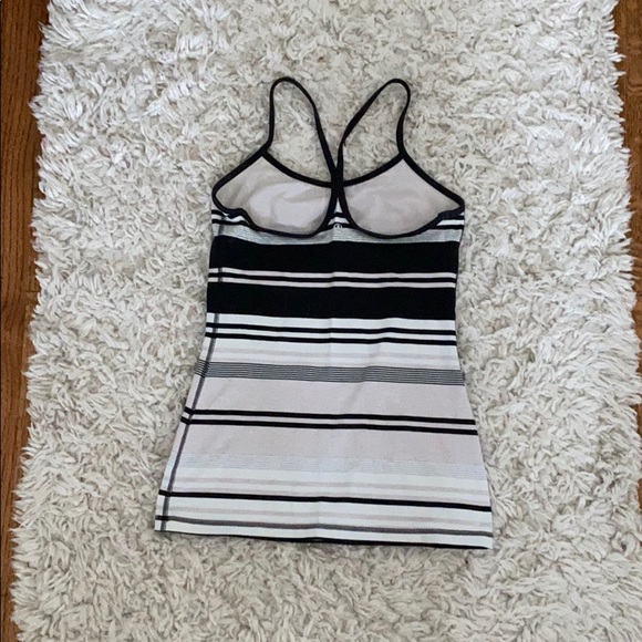 Lululemon Power Y Tank - Picture 2 of 2